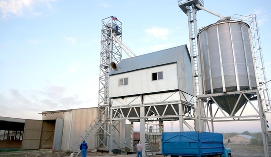 Grain cleaning complex